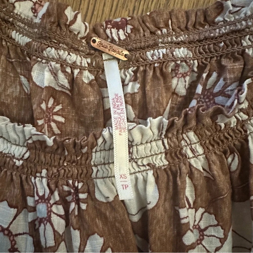 Free People Brown Floral Off-Shoulder Blouse relaxed fit top blouse size XS